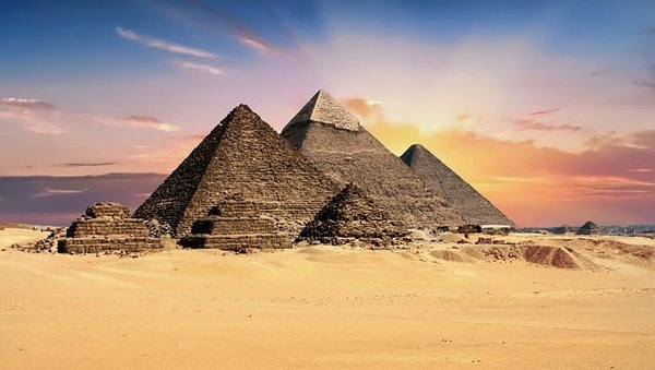 Pourquoi devez-vous visiter les pyramides d'Egypte ?